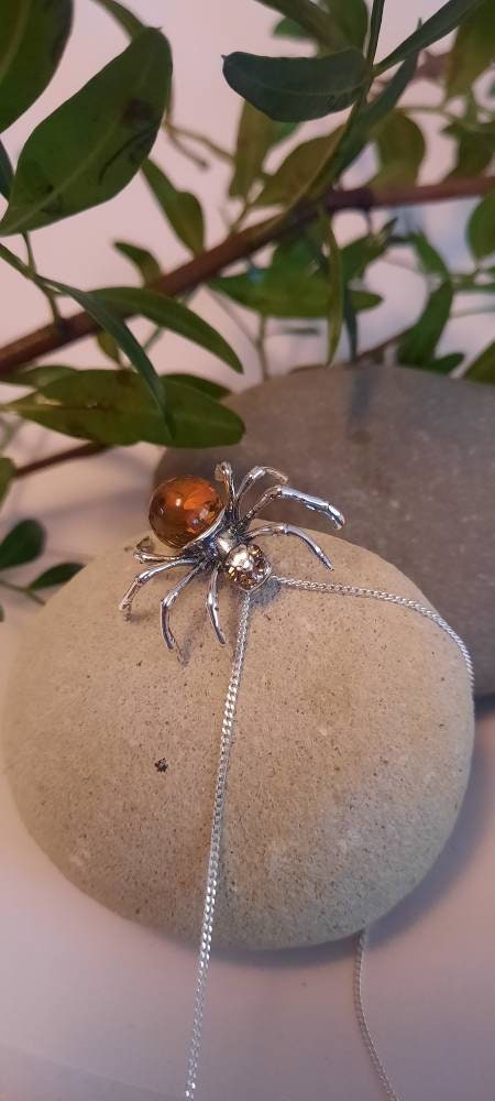 Beautiful Sterling Silver and Cognac Amber Spider Necklace