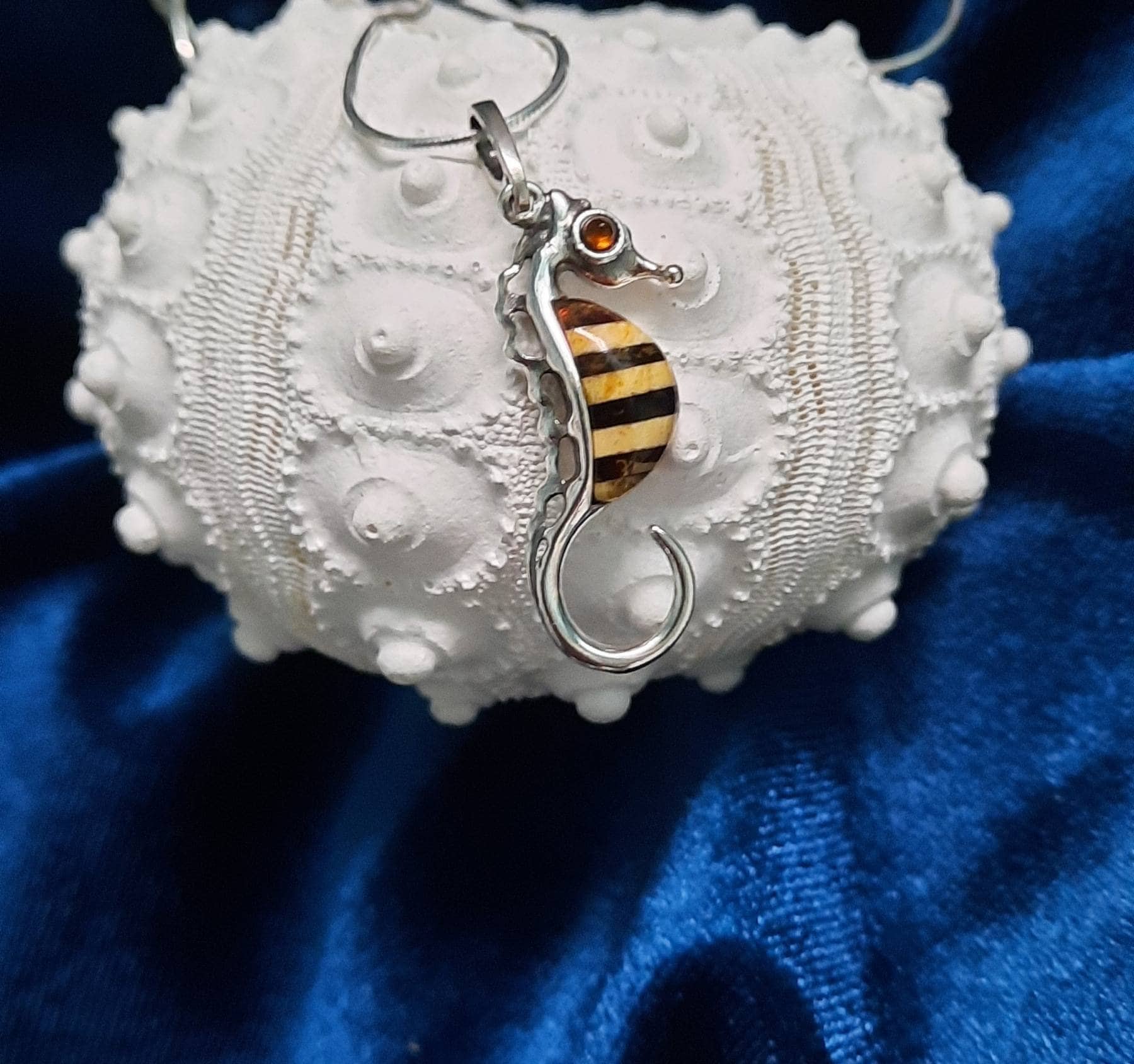 Beautiful Sterling Silver Amber Seahorse Necklace