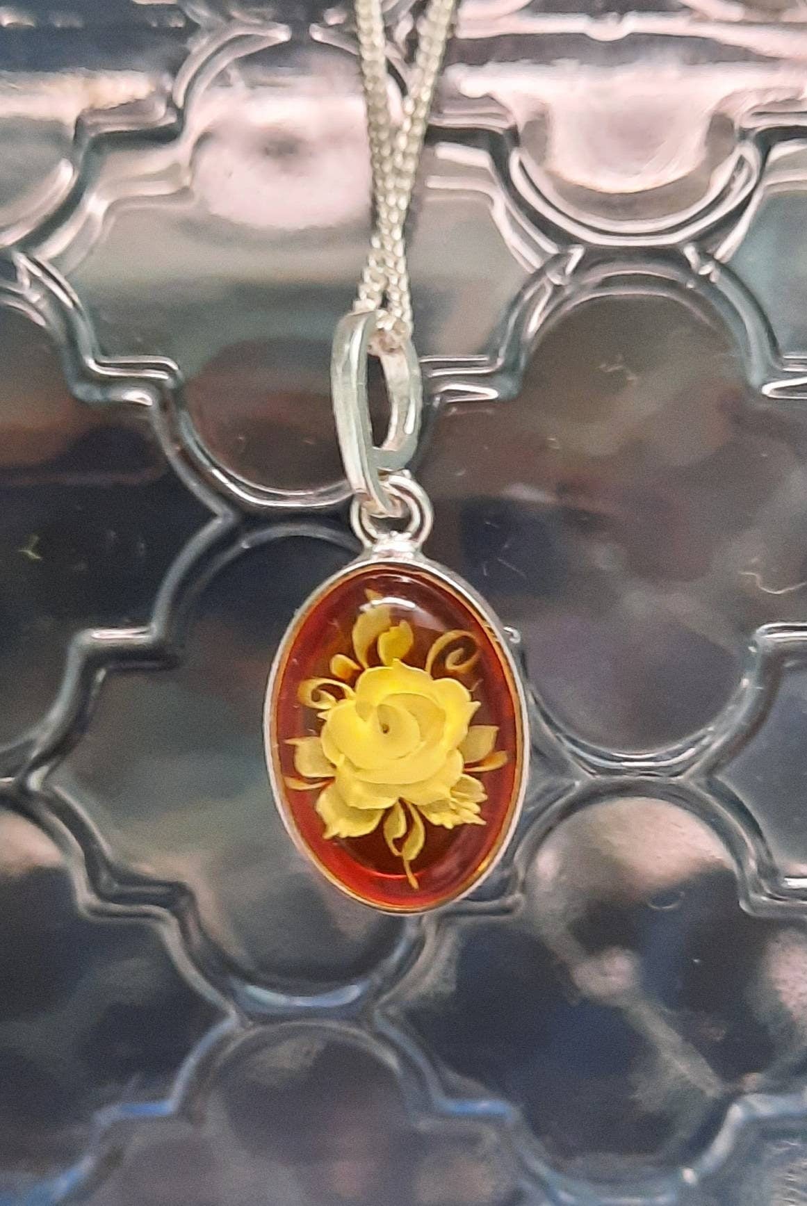 Beautiful Sterling Silver Amber Flower Cameo Necklace