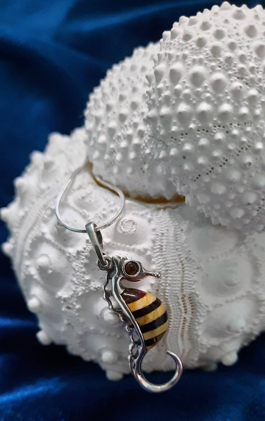 Beautiful Sterling Silver Amber Seahorse Necklace